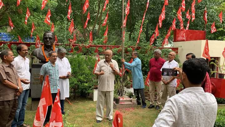 ಸಿಐಟಿಯು 55ರ ಸಂಭ್ರಮ| ಕಾರ್ಮಿಕರ ಹಕ್ಕುಗಳಿಗಾಗಿ ವ್ಯಾಪಕ ಚಳುವಳಿ ಕಟ್ಟಲು ಪಣ