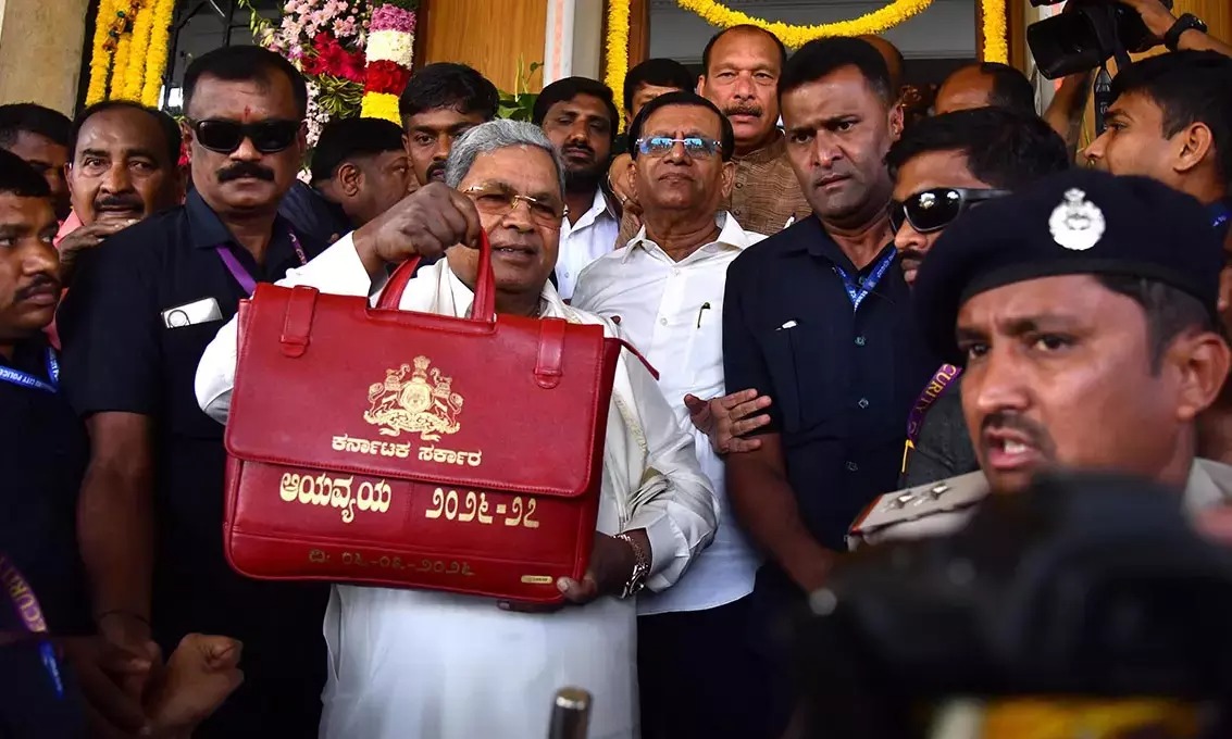 ಕಾರ್ಮಿಕ ವರ್ಗದ ನಿರ್ಲಕ್ಷ್ಯ; ಮಾಲೀಕರ ಒಲೈಕೆಯ ಬಜೆಟ್: ಸಿಐಟಿಯು ರಾಜ್ಯ ಸಮಿತಿ ತೀವ್ರ ಟೀಕೆ