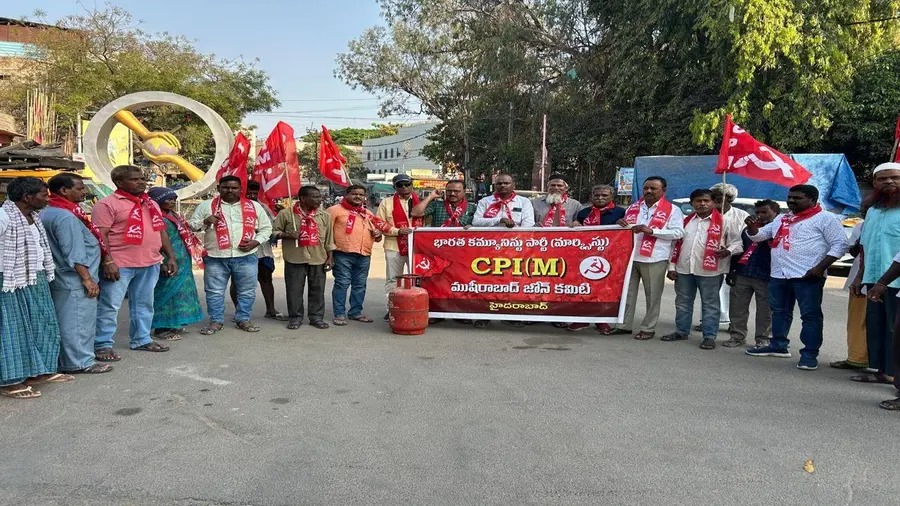 ಎಲ್‌ಪಿಜಿ ಬೆಲೆ ಏರಿಕೆ ಖಂಡಿಸಿದ ಸಿಪಿಐ(ಎಂ); ತಕ್ಷಣ ಹಿಂಪಡೆಯಲು ಆಗ್ರಹ