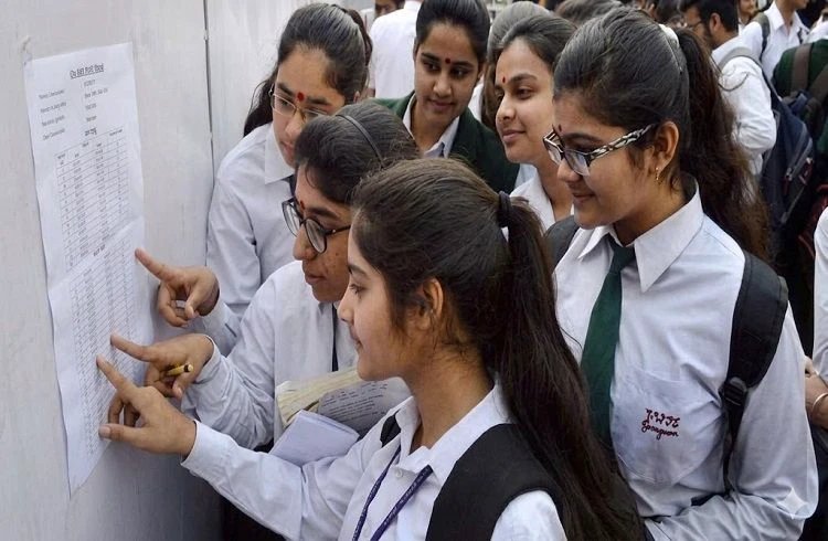 ಎಸ್‌ಎಸ್‌ಎಲ್‌ಸಿ ಫಲಿತಾಂಶ ಪ್ರಕಟ: ಎಸ್​​ಎಸ್​​ಎಲ್​ಸಿ 2ನೇ ಪರೀಕ್ಷೆಗೆ ದಿನಾಂಕ ಘೋಷಣೆ!