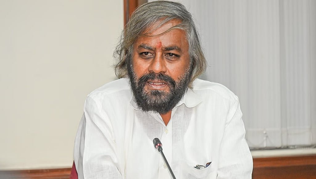 ಅರಣ್ಯ ಭೂಮಿ ಒತ್ತುವರಿ ತೆರವುಗೆ ಕ್ರಮ: ಅಧಿಕಾರಿಗಳಿಗೆ ಖಂಡ್ರೆ ನಿರ್ದೇಶನ