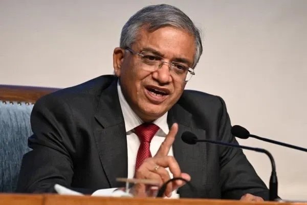 ಸಿಇಸಿ ಪದಚ್ಯುತಿಗೆ ವಿಪಕ್ಷಗಳ ನೋಟಿಸ್: ಜ್ಞಾನೇಶ್ ಕುಮಾರ್ ವಿರುದ್ಧ ಕ್ರಮಕ್ಕೆ ಒತ್ತಾಯ