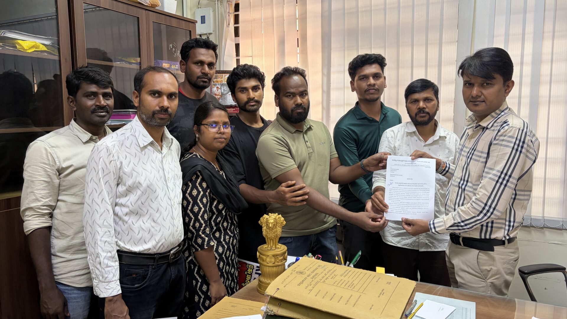 56,432 ಹುದ್ದೆಗಳ ನೇಮಕಾತಿಗೆ ತಕ್ಷಣ ಅಧಿಸೂಚನೆ ಹೊರಡಿಸಲು ಆಗ್ರಹ | ಉದ್ಯೋಗಾಕಾಂಕ್ಷಿಗಳ ಹೋರಾಟ ಸಮಿತಿಯಿಂದ ಮನವಿ