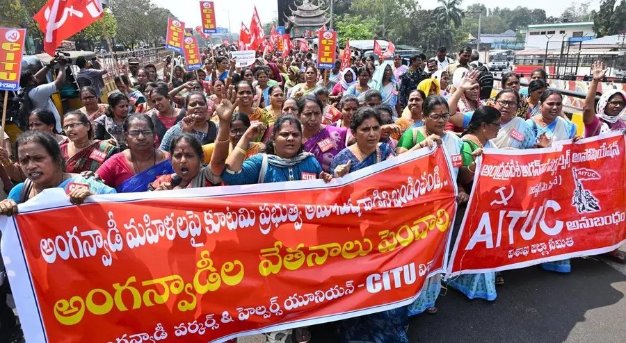 ಆಂಧ್ರ ಪ್ರದೇಶದಲ್ಲಿ ವ್ಯಾಪಕ ಅಸಮಾಧಾನ: ರೈತರು – ಕಾರ್ಮಿಕರ ಹೋರಾಟ ತೀವ್ರ