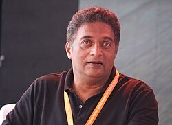 "ಪ್ರಶ್ನಿಸುವುದು ನಮ್ಮ ಹಕ್ಕು; ಮೌನವಾಗಿ ಬದುಕಲು ನಾವು ಪ್ರಾಣಿಗಳಲ್ಲ" : ಪ್ರಕಾಶ್ ರಾಜ್
