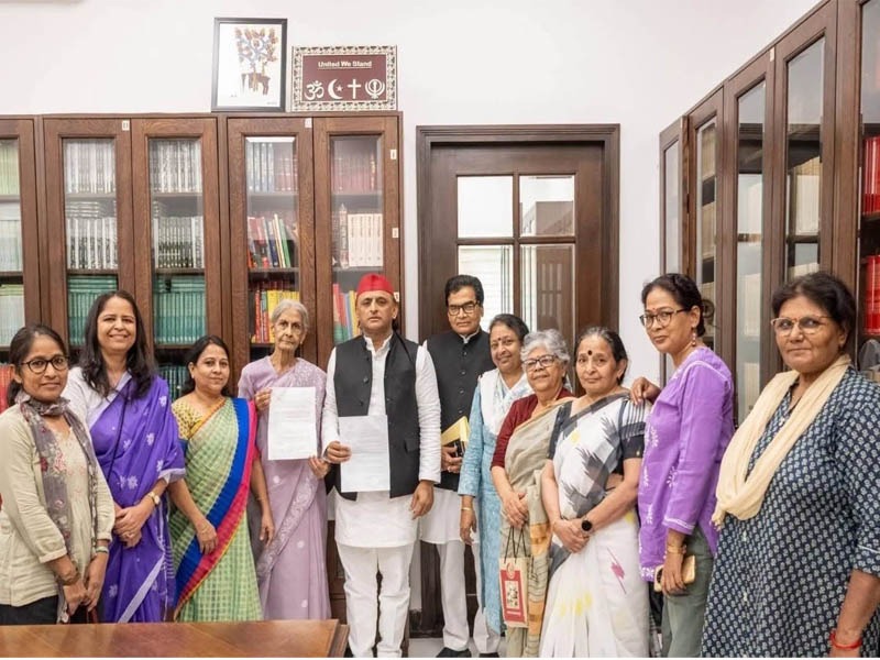 ಮಹಿಳಾ ಮೀಸಲಾತಿ ತಕ್ಷಣ ಜಾರಿ ಮಾಡಿ; ಡಿಲಿಮಿಟೇಷನ್‌ನಿಂದ ಬೇರ್ಪಡಿಸಿ: ಅಖಿಲೇಶ್‌ ಯಾದವ್‌ಗೆ ಮಹಿಳಾ ಸಂಘಟನೆಗಳ ಮನವಿ