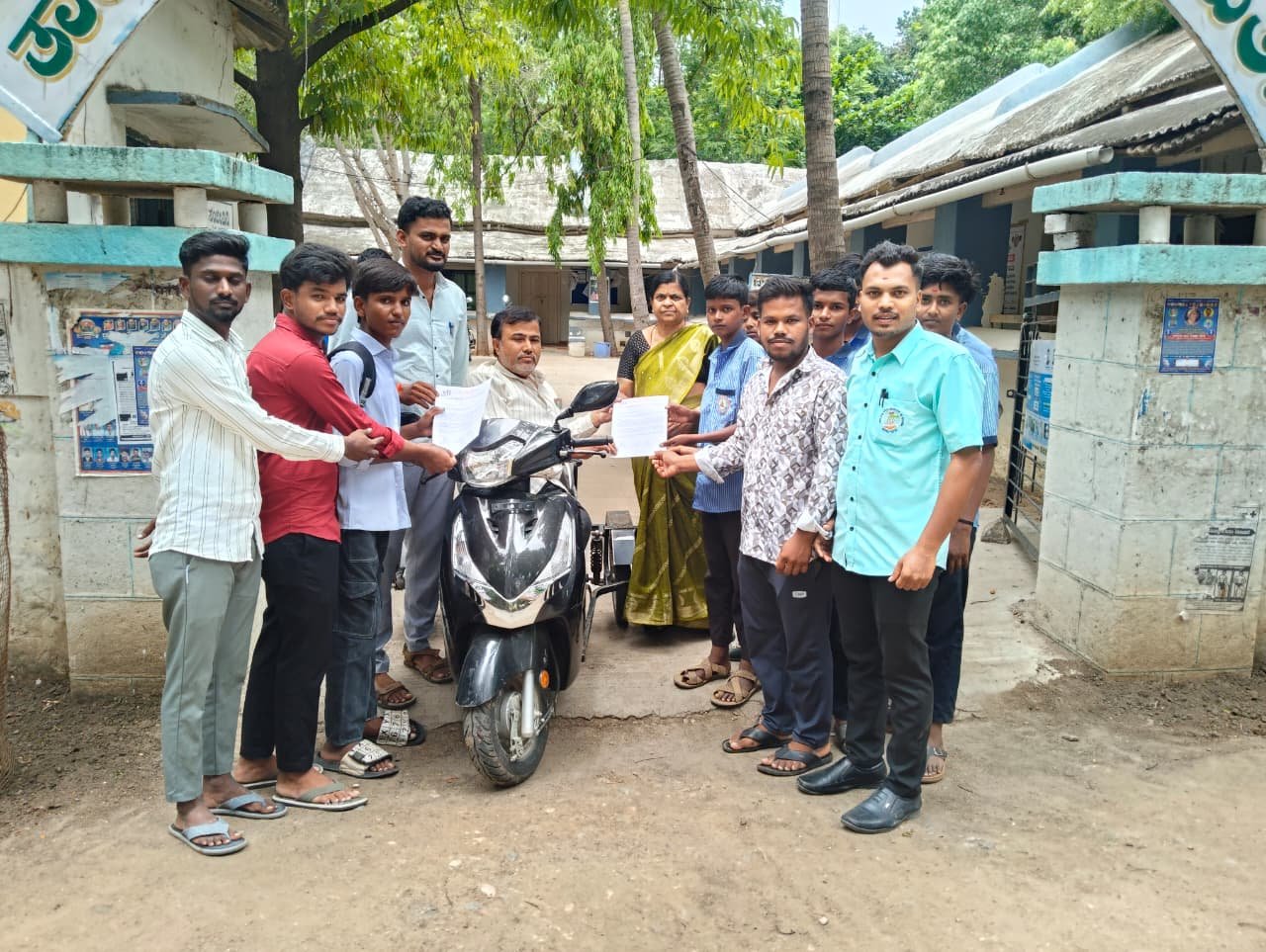 ಹಾಸ್ಟೆಲ್ ಆಯ್ಕೆ ಪಟ್ಟಿ ಪ್ರಕಟಣೆ ವಿಳಂಬ ಖಂಡಿಸಿ ಎಸ್‌ಎಫ್‌ಐ ಪ್ರತಿಭಟನೆ