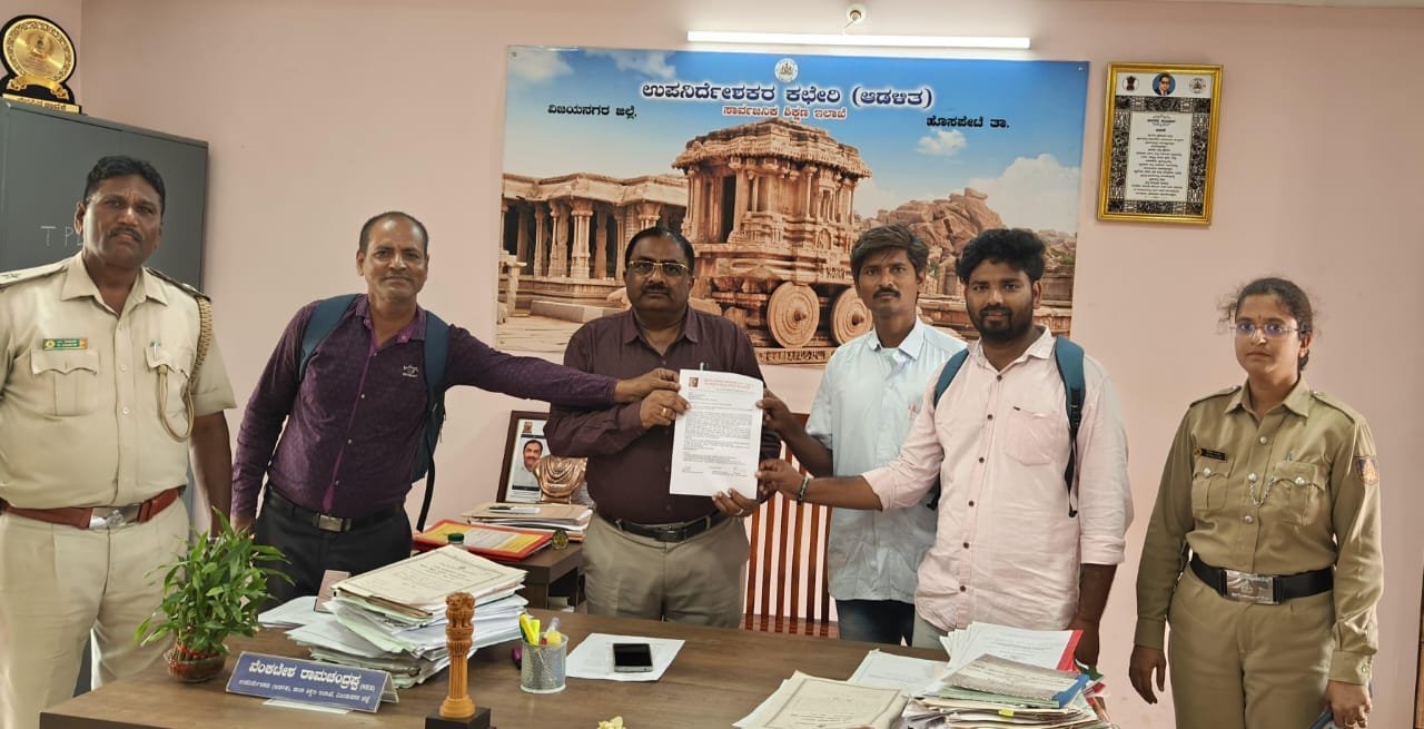 ಶಾಲಾ ಮಕ್ಕಳಿಗೆ ಕಳಪೆ ಶೂ ವಿತರಣೆ: ಕ್ರಮಕ್ಕೆ SFI ಒತ್ತಾಯ