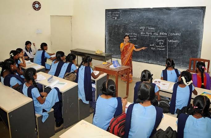 ಗ್ರಾಮೀಣ ಕೋಟಾದಲ್ಲಿ ಬದಲಾವಣೆ ಚರ್ಚೆ: ಸರ್ಕಾರಿ ಶಾಲಾ ವಿದ್ಯಾರ್ಥಿಗಳಿಗೆ ಪ್ರತ್ಯೇಕ ಮೀಸಲಾತಿ?